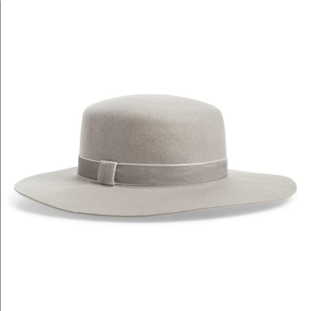Refined Felt Boater Hat